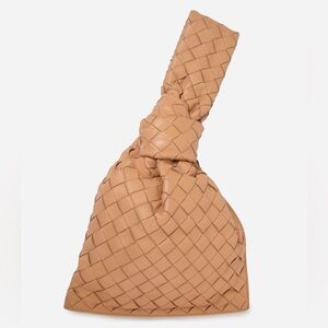 Bottega Veneta Beige Intrecciato Leather BV Twist Clutch